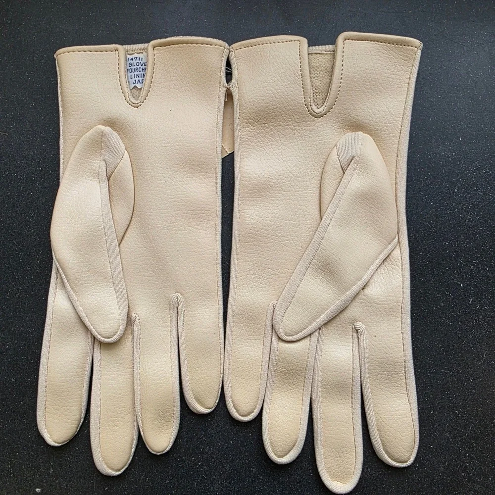 F.W. Woolworth Co. Vintage Faux Leather Gloves OS Beige Vinyl Buckle Japan NWT